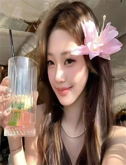 绵绵她日夜挨宠全文免费阅读_与君初相识恰似故人归免费观看完整版_野草影院手机在线观看免费